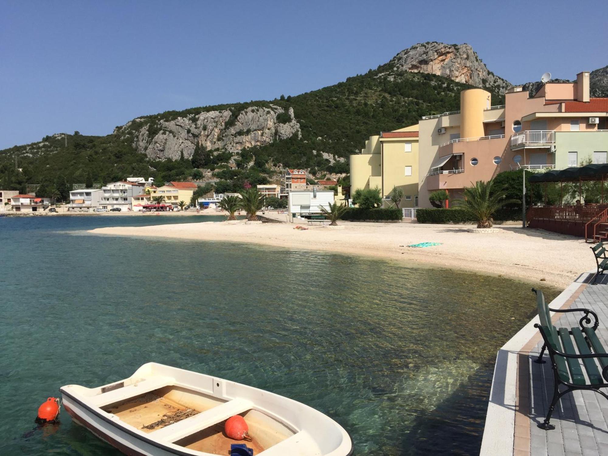 Apartments Ljiljana Klek Luaran gambar